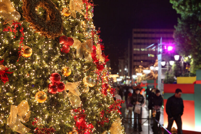 Athens Christmas Markets & Events 2024 Dates, Locations & MustKnows