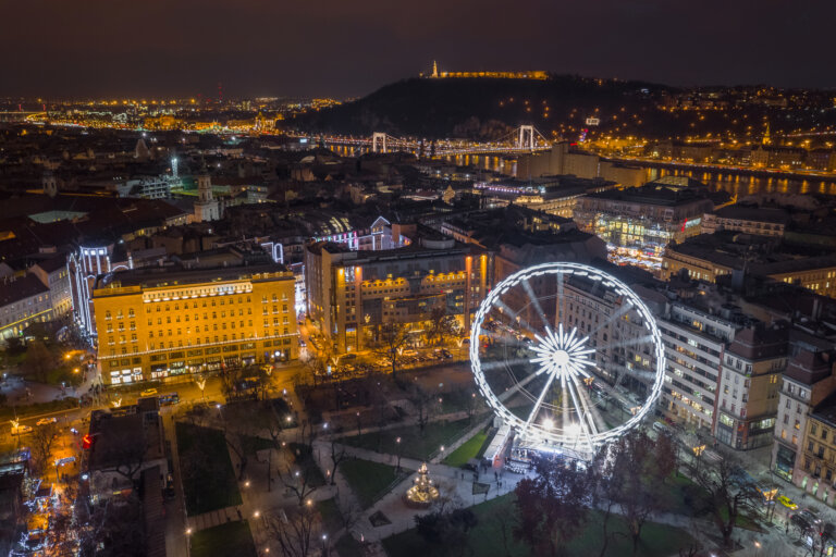 Budapest Christmas Market 2024 Dates, Hotels & More Christmas