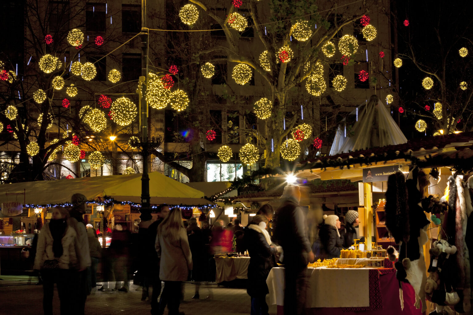 Budapest Christmas Market 2024 Dates, Hotels & More Christmas