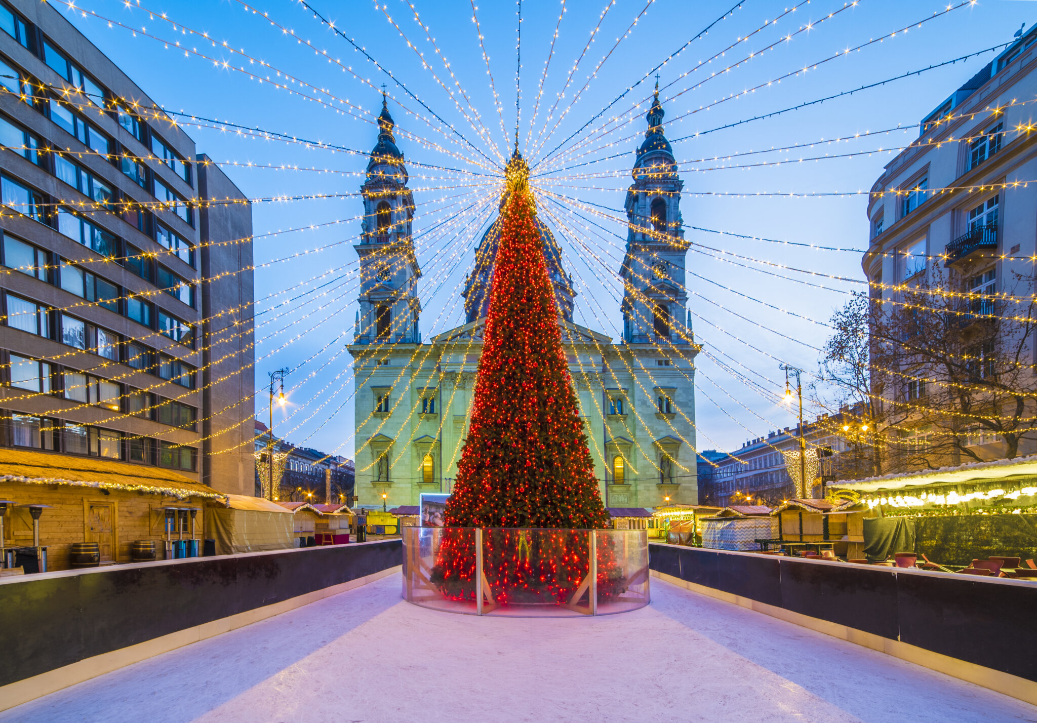 Budapest Christmas Market 2024 Dates Hotels More Christmas 