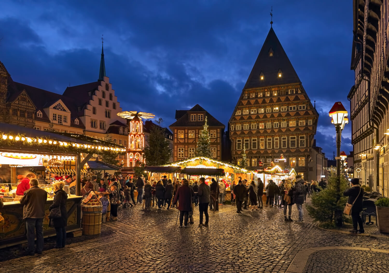 Hildesheim Christmas Market | 2023 Dates, Locations & Must-Knows ...