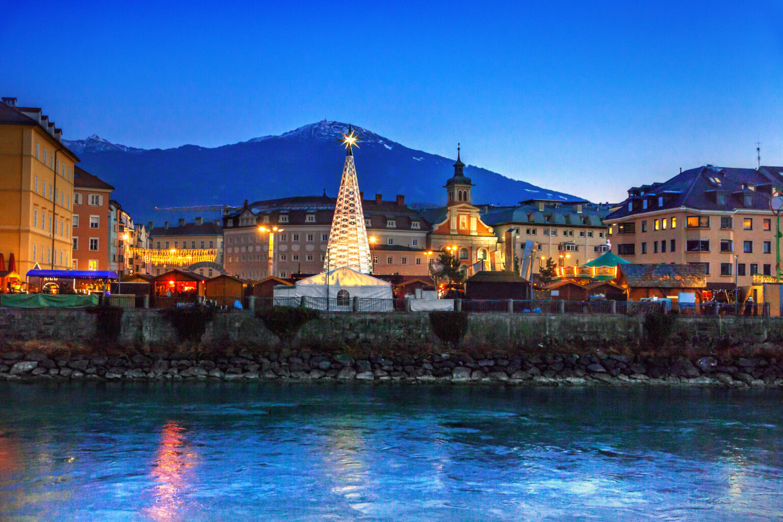 Innsbruck Christmas Markets 2024 Dates, Locations & MustKnows