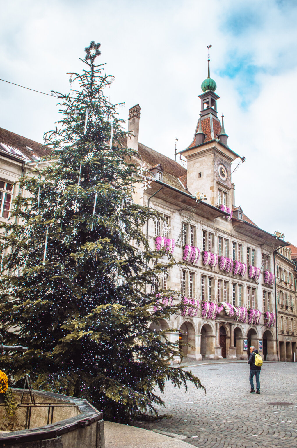 Lausanne Christmas Market (Bô Noël) | 2022 Dates, Locations &amp; Tips!