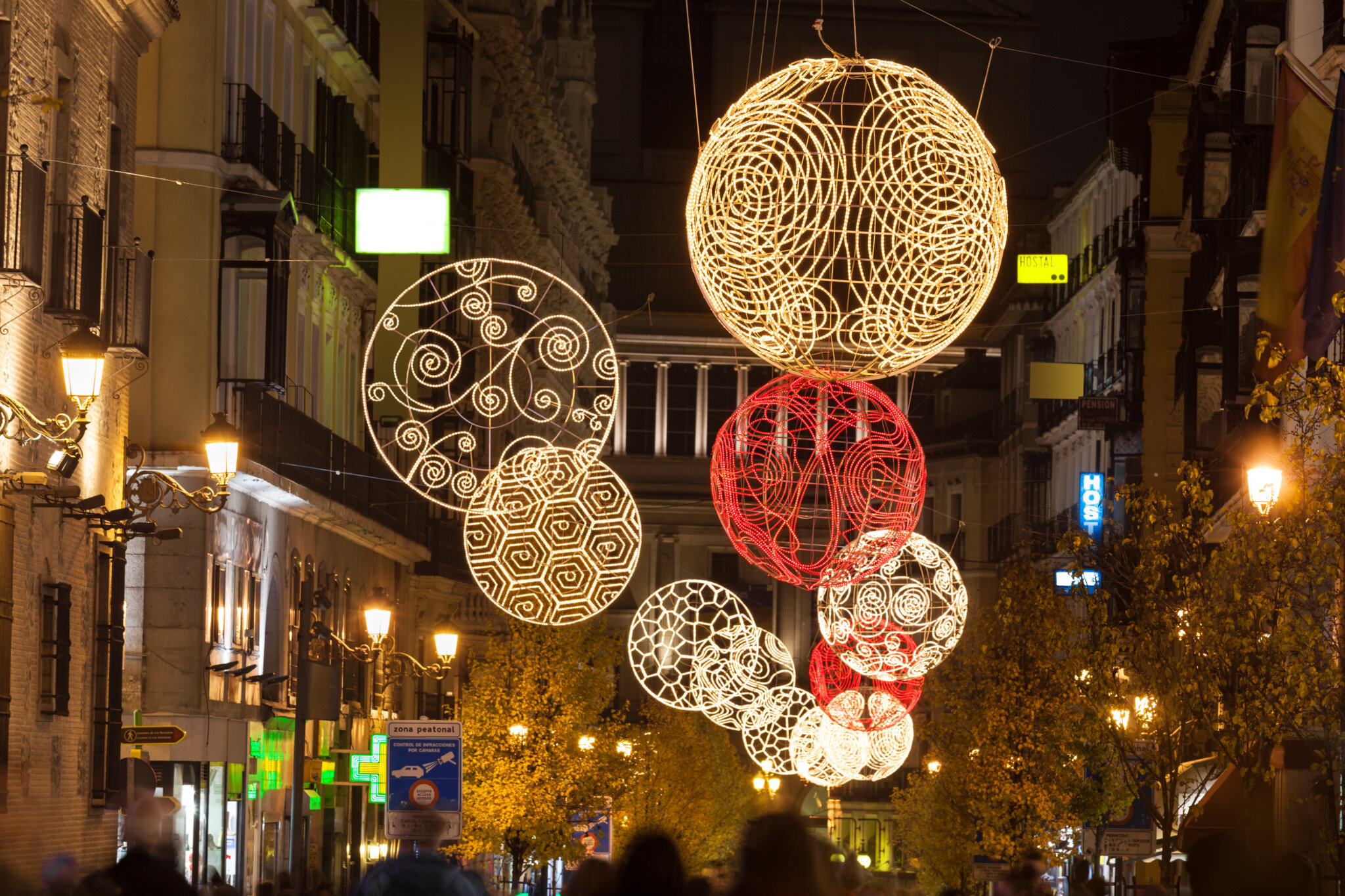 Madrid Christmas Market 2024 Dates, Locations & MustKnows