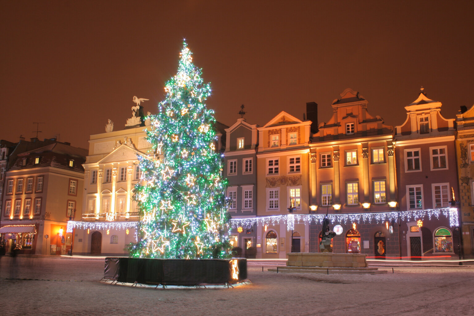 Poznań Christmas Market | 2023 Dates, Locations & Must-Knows ...