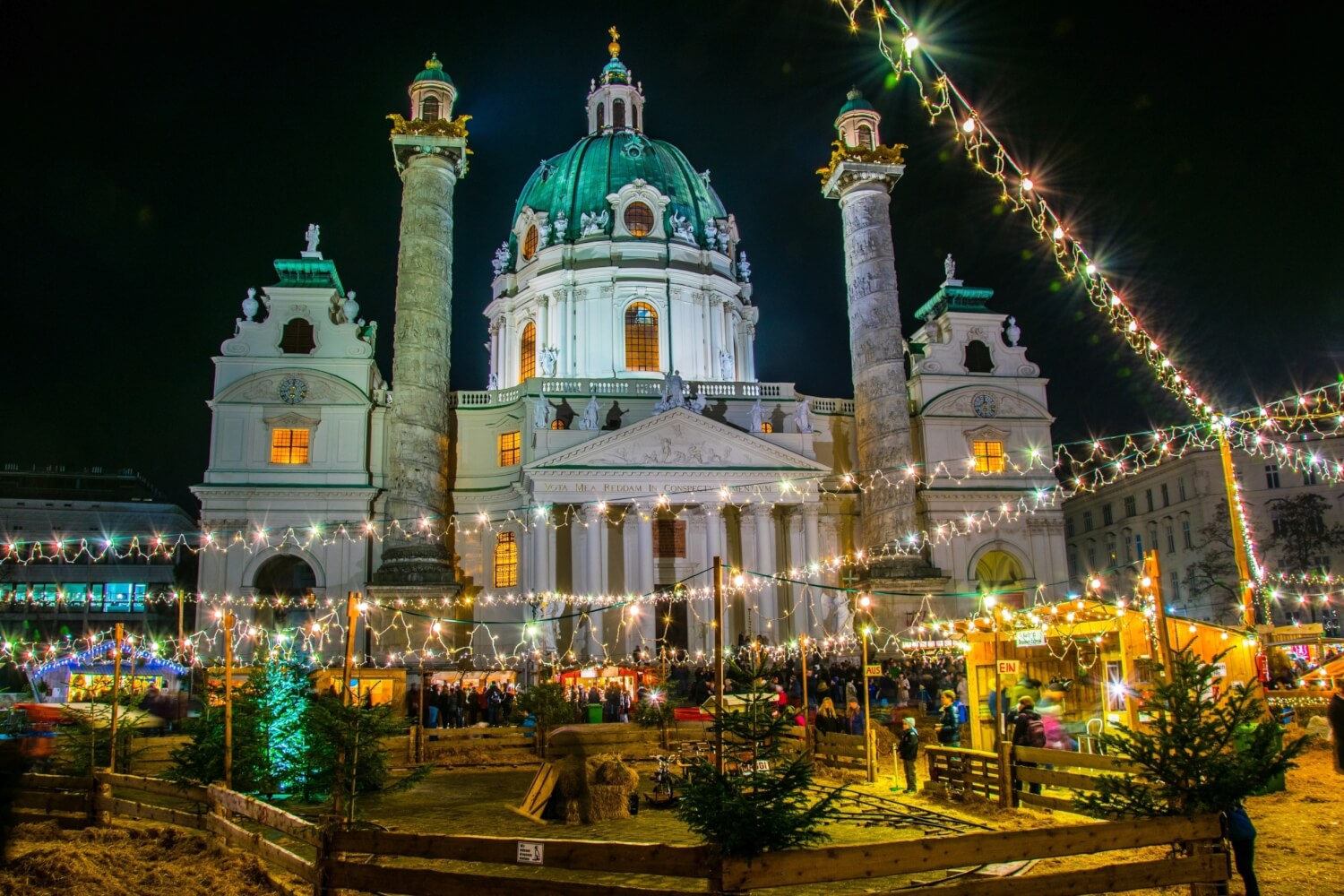 Vienna Christmas Markets 2023 Dates, Locations & MustKnows! Christmas Markets in Europe
