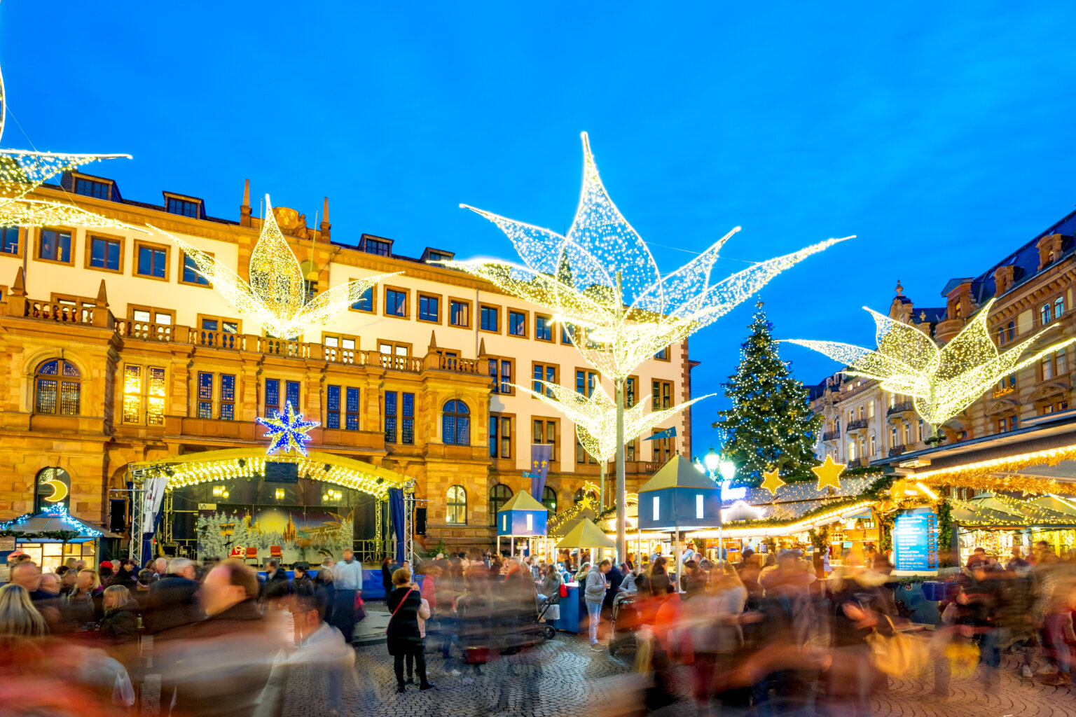 Wiesbaden Christmas Market 2023 Dates, Locations & MustKnows