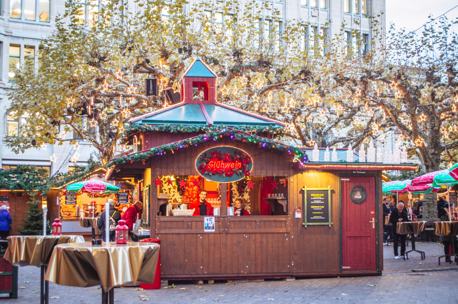 Zurich Christmas Market 2024 Dates, MustKnows & History! Christmas